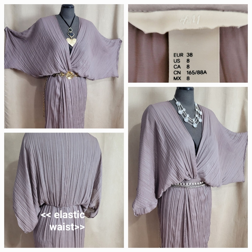 Pleated Dress / 8 - Picture 2 of 11